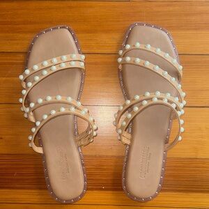 Cushionaire Tan Pearl Strap Sandals
